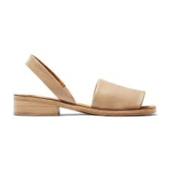Robert Clergerie Shoes - NIB Robert Clergerie Volar Sandal, SIZE 7.5 US